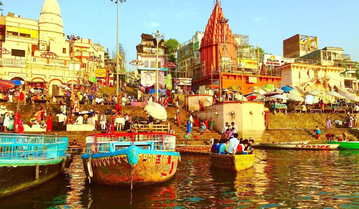 Affordable Varanasi Tour Package | Family Trip